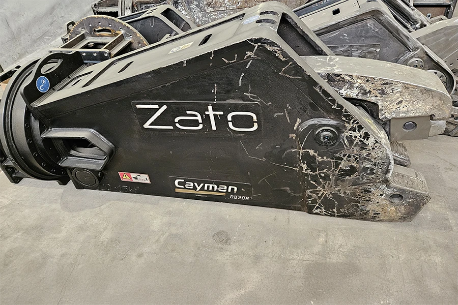Cisaille usagée Cayman Zato 2024 - 01