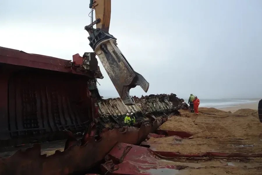 Plants for the recycling of scrap from ship demolition