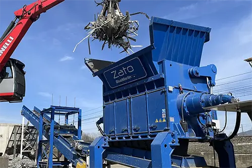 Single shaft shredders
